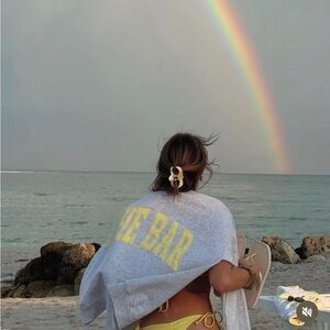 The Bar Lemon Sweatshirt NWOT